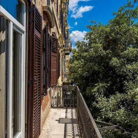 Apartments Carpathia Rijeka Exterior foto